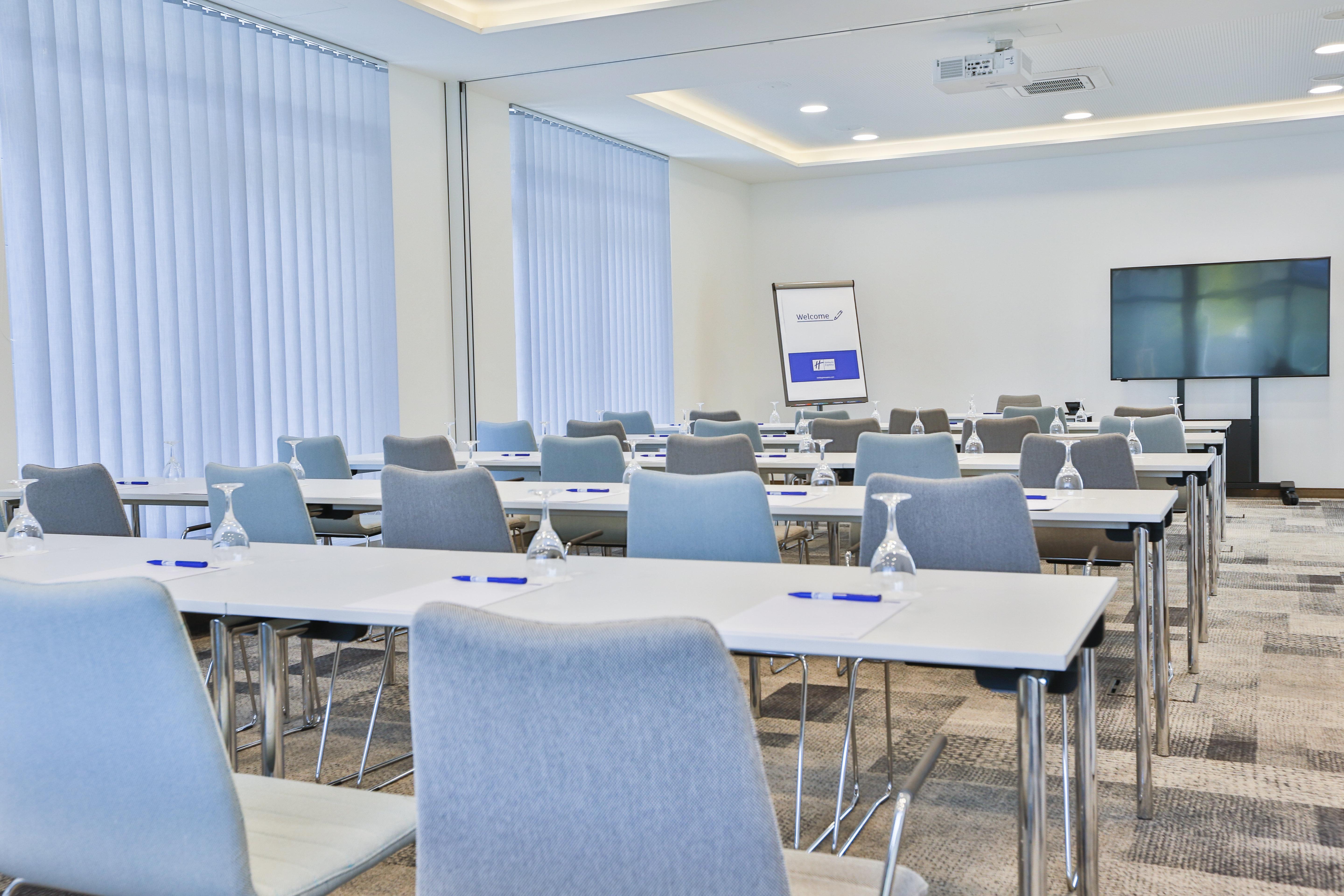 Holiday Inn Express Karlsruhe - City Park By Ihg Dış mekan fotoğraf